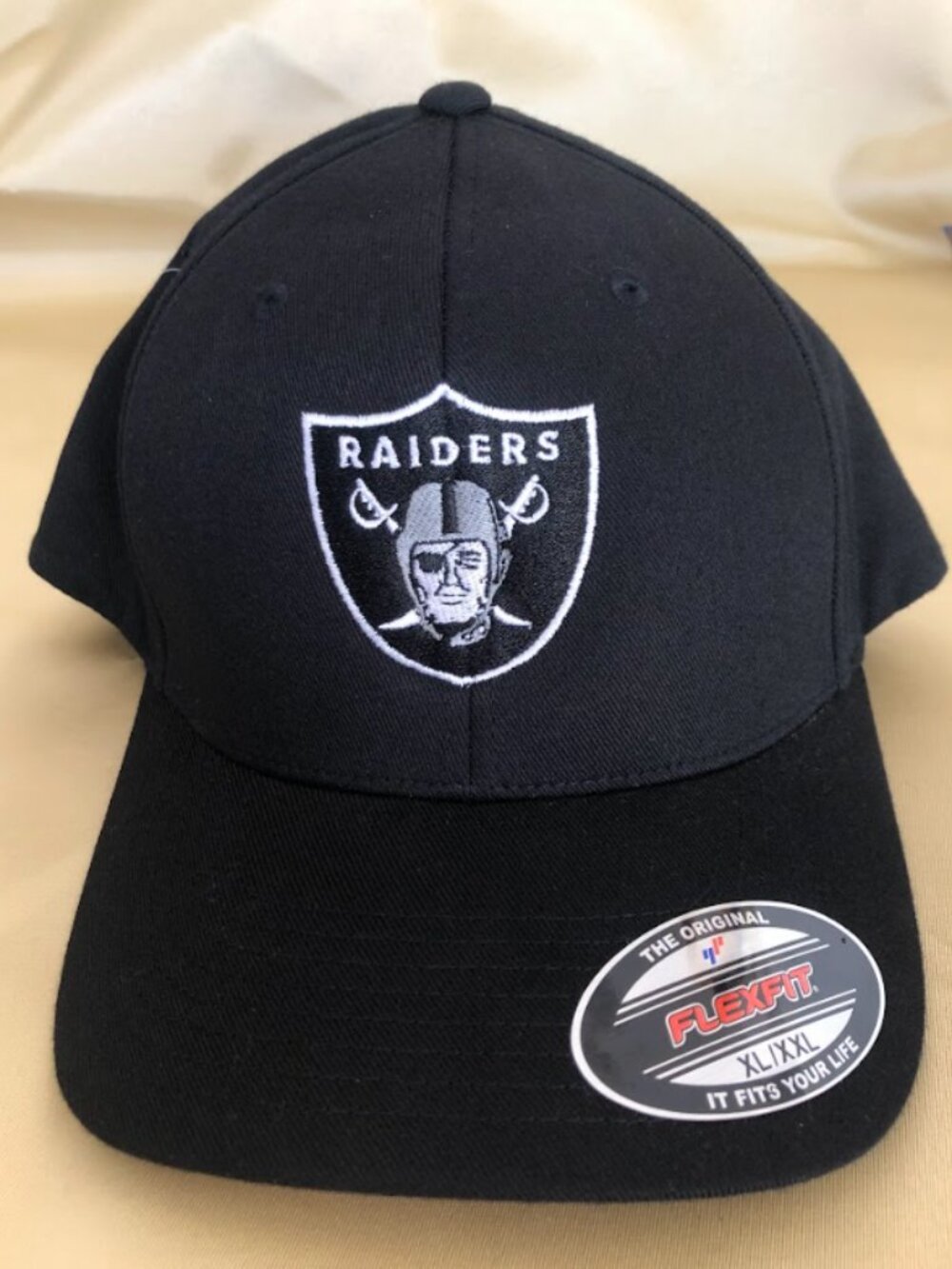 Las Vegas Raiders Black FlexFit Snapback Hats!